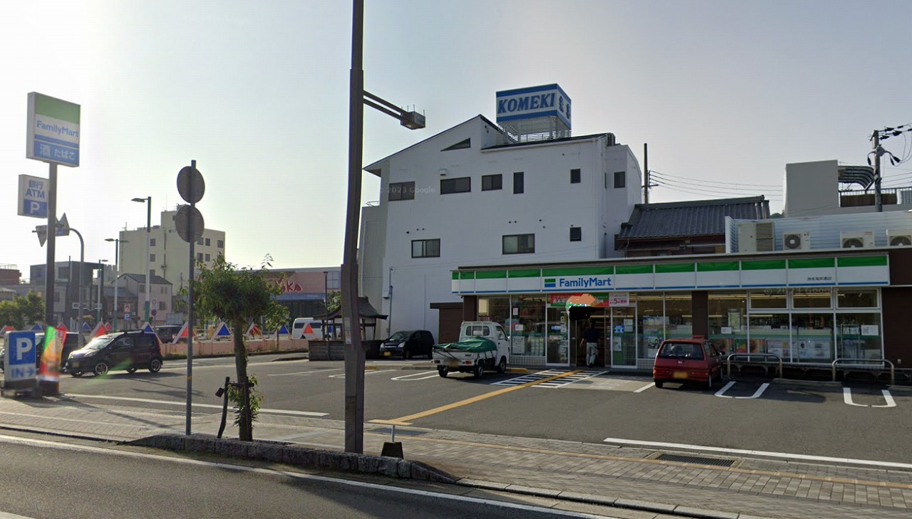 ファミリーマート